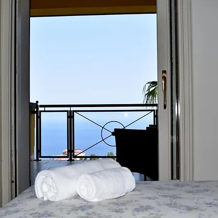 Taormina Lux & Elite Apartments - Taormina Holidays Exterior photo